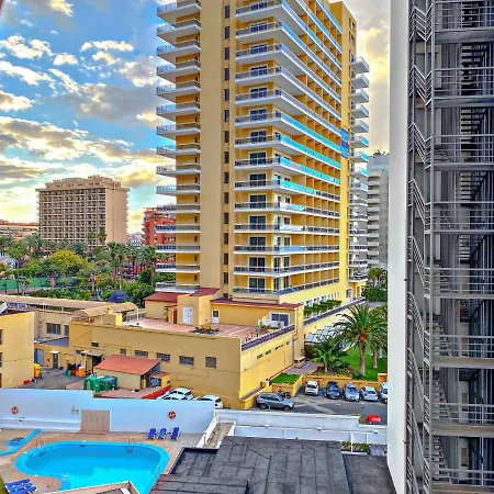 Amplio Estudio En Martianez Puerto de la Cruz (Tenerife)