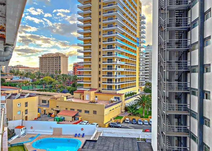 Amplio Estudio En Martianez 푸에르토 드 라 크루즈